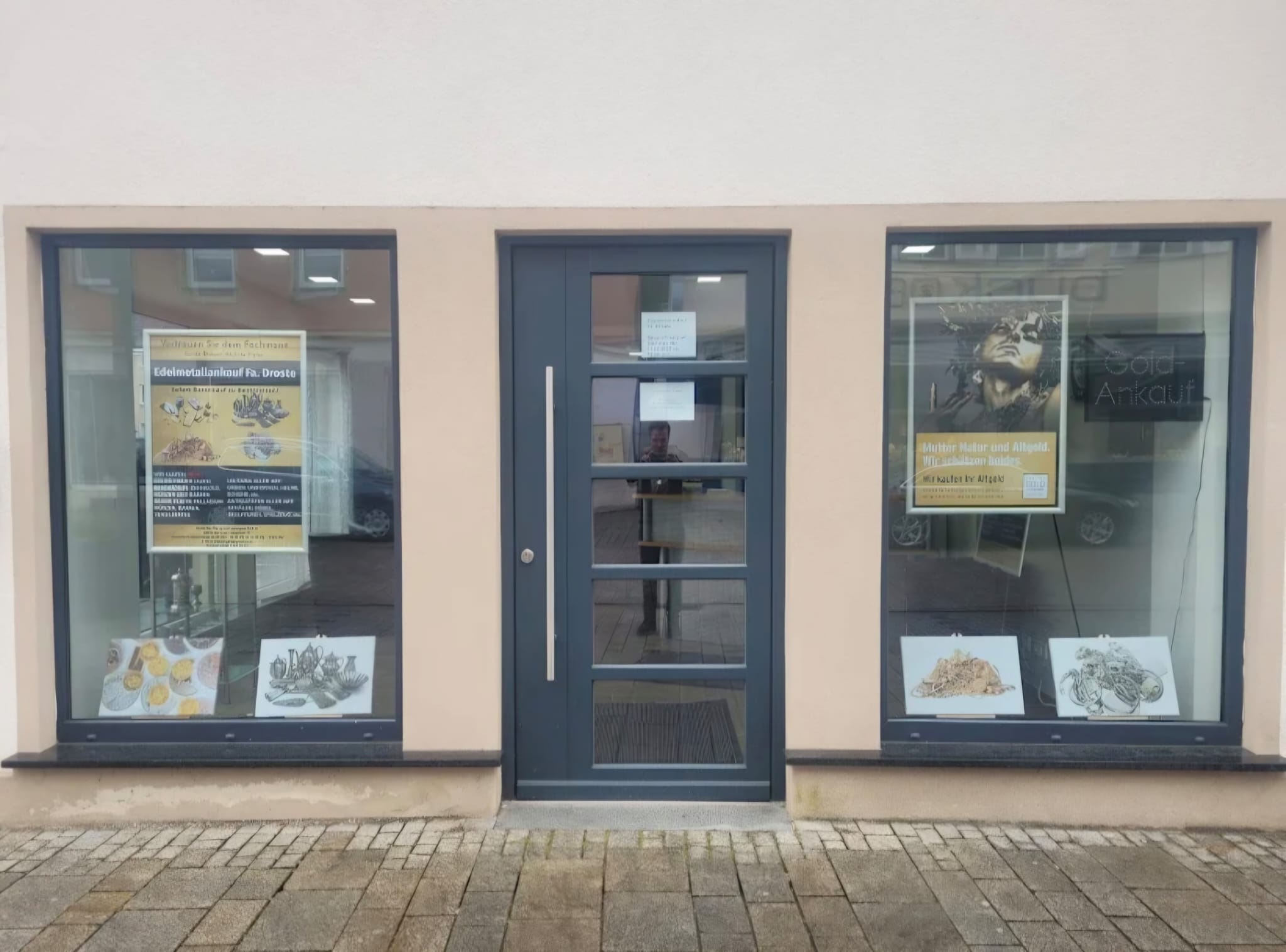 Außenansicht der Goldankauf-Droste-Filiale in Mengen